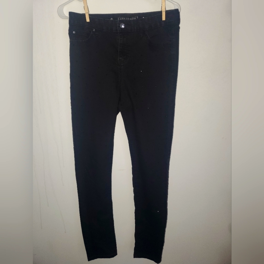 Jennifer Lope JLO Women's black skinny pants with black rhinestones